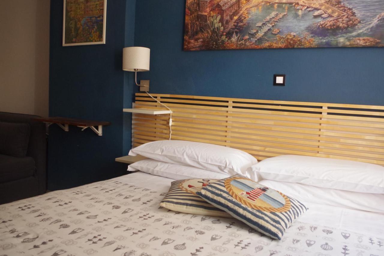 Ca Du Grifun Hotel เวอนาซซา ภายนอก รูปภาพ